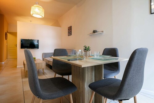 2nd floor - Yellow - 1 bedroom