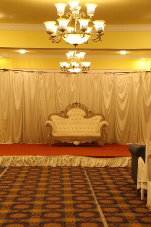 Banquet hall - Krishna's Landmark Business Hotel (Bengaluru)