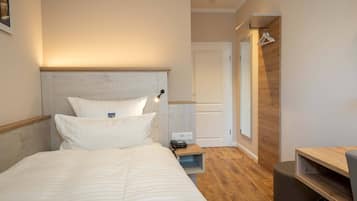 Quarto solteiro superior | 1 quarto, roupas de cama premium, edredons de pluma