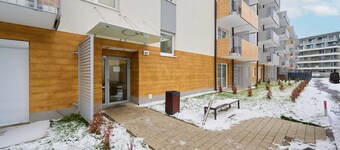 Sunny Apartment | Balcony and Private Parking
