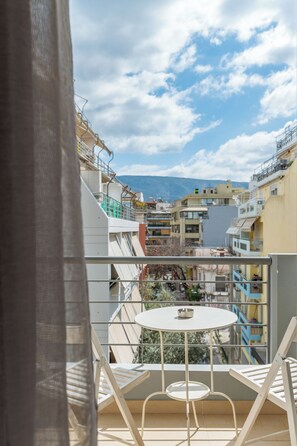 Estudio (D2) | Balcón