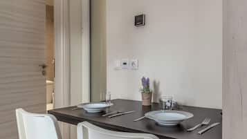 Studio (IS1) | Dapur pribadi | Lemari es, kompor, mesin espresso, dan ketel listrik