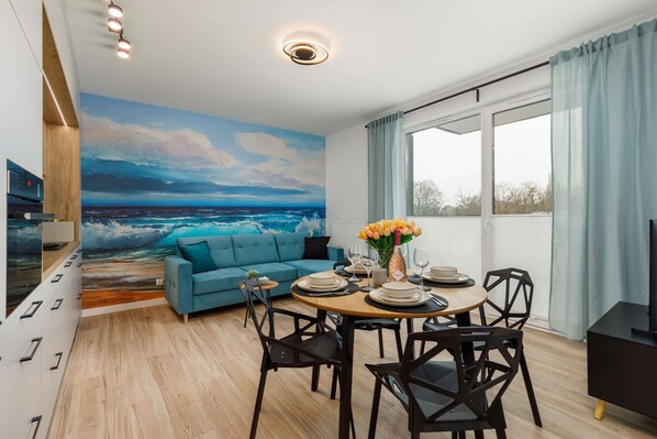 Dining - Karsiborska 4 | Functional Apartment | Parking (Swinoujscie)