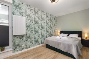 1 slaapkamer, een strijkplank/strijkijzer, wifi, beddengoed