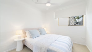 2 chambres, fer et planche Ă repasser, Wi-Fi gratuit, draps fournis