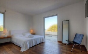 4 chambres, fer et planche à repasser, lit parapluie, Wi-Fi gratuit