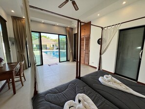 3 bedrooms, WiFi, bed sheets - Spacious Private Pool Villa (Tambon Rawai)