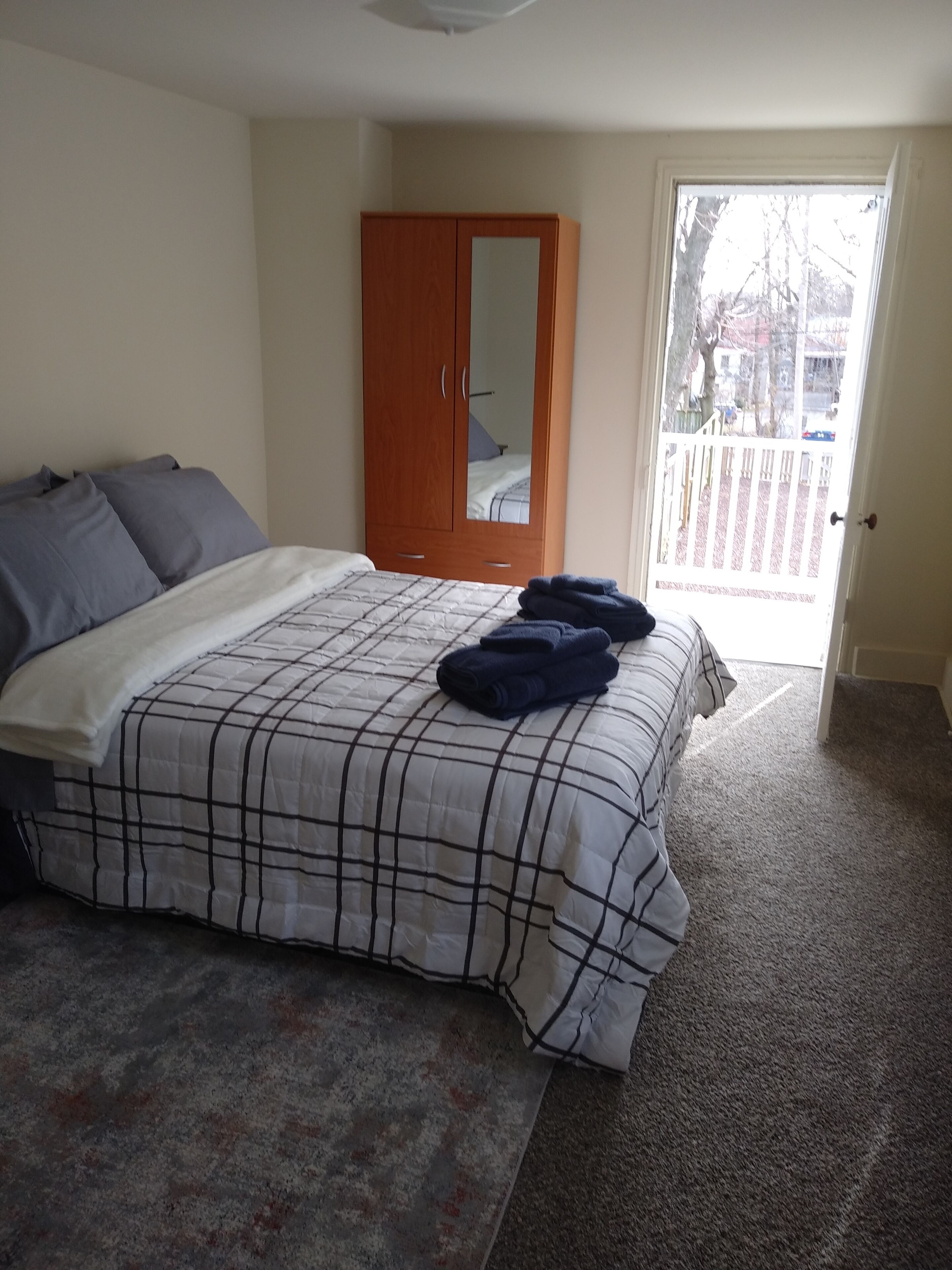 2 Schlafzimmer, Schreibtisch, Bügeleisen/Bügelbrett, kostenloses WLAN