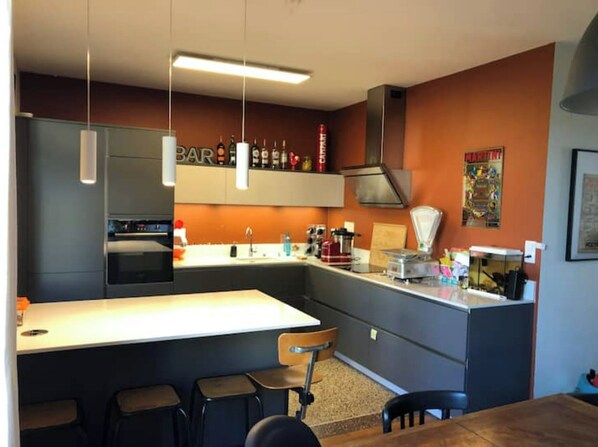 Private kitchen