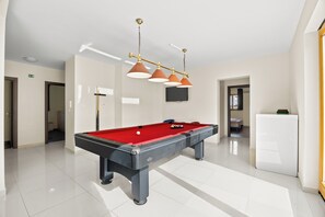 غرفة الألعاب