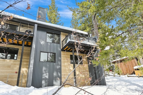 Valley View condo at Palisades Tahoe