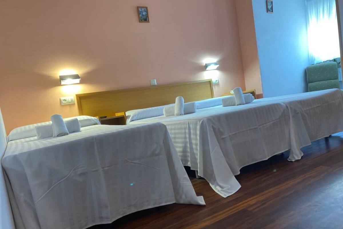 City Room | Free WiFi, individually furnished, bed sheets
