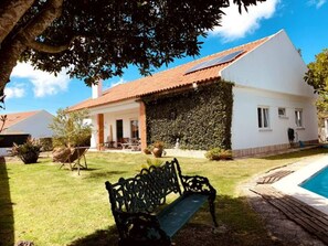 Exterior - Your charming House in Sintra, with Private Pool (São João das Lampas)