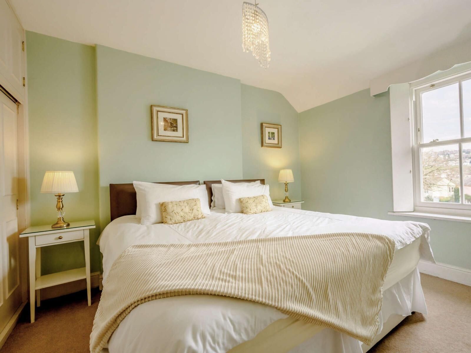 7 Schlafzimmer, Bügeleisen/Bügelbrett, kostenloses WLAN, Bettwäsche