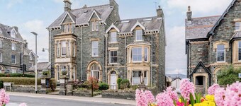The Gables Sleeps 14 (7 Bedrooms) - Central Keswick Location
