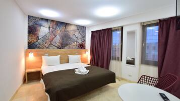 Standard Double Room | Iron/ironing board, free WiFi, bed sheets