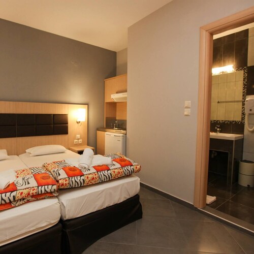 MIRONI & VICTORIA HOTELS