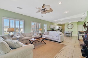 Smart TV, DVD player, video library - Beach Escape - Beautiful 3 Br/2 Ba Home with Pool & Tennis Access, Sleeps 10 (Gulf Shores)