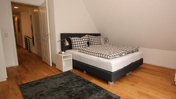 3 Schlafzimmer, Bügeleisen/Bügelbrett, Reisekinderbett, kostenloses WLAN