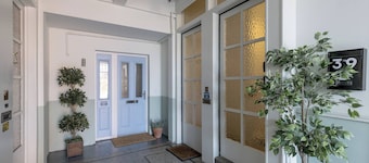 Apartment with sea views, close to beach and golf course