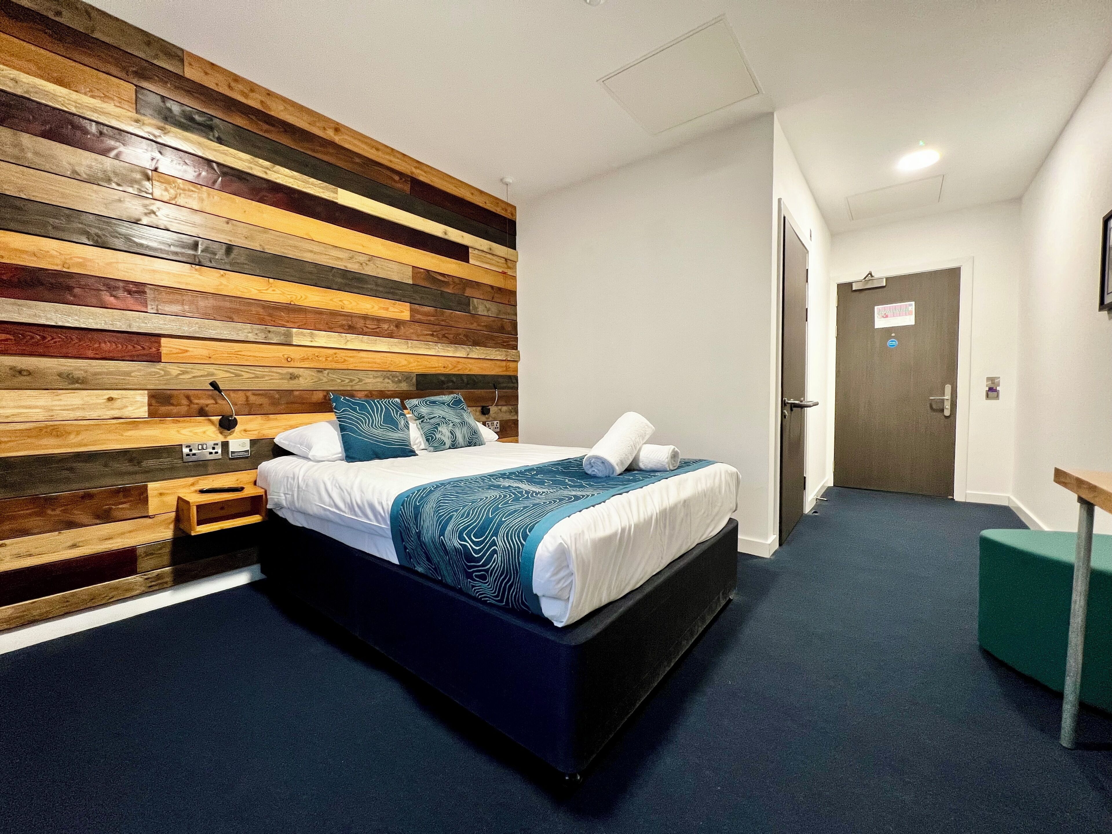 Double Room | Premium bedding, free WiFi, bed sheets