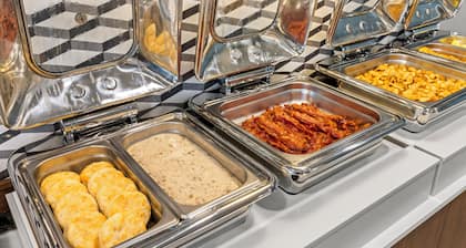 Holiday Inn Express & Suites Phoenix West Tolleson by IHG