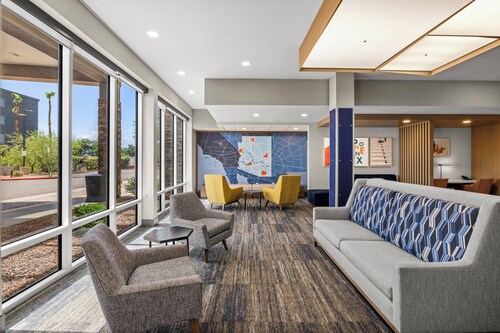 Holiday Inn Express & Suites Phoenix West Tolleson by IHG