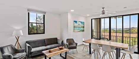 Televisión, oficina