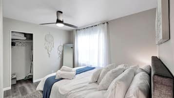 2 多间卧室、熨斗/熨衣板、旅行婴儿床、免费 WiFi