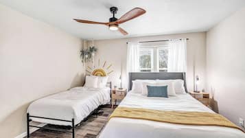 2 bedrooms, iron/ironing board, free WiFi, bed sheets