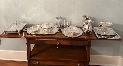 Ranch House Estate on 20 acres w/ 2 fishing Ponds 45 min from Dallas