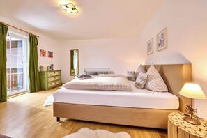 1 bedroom, WiFi, bed sheets - Sunny, bright "Holiday apartment 2" in a quiet, central location (Garmisch-Partenkirchen)