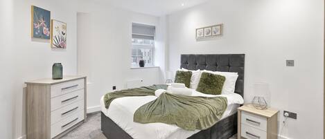 1 bedroom, iron/ironing board, travel cot, free WiFi