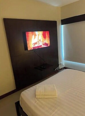 1 bedroom, WiFi - Quali-Fornia Modern Suite en Torres Del Sol 1 (Guayaquil)