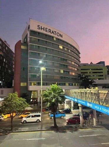 Quali-Fornia Modern Suite en Torres Del Sol 1