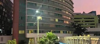 Quali-Fornia Modern Suite en Torres Del Sol 1