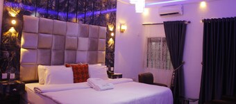 Eliana Elios Luxury Homes
