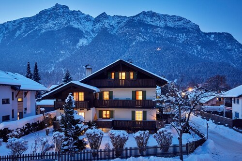 Sunny, comfortable "vacation apartment 4" for 2-4 people in a quiet, central location