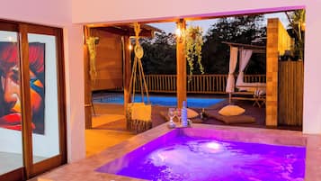 Hot tub