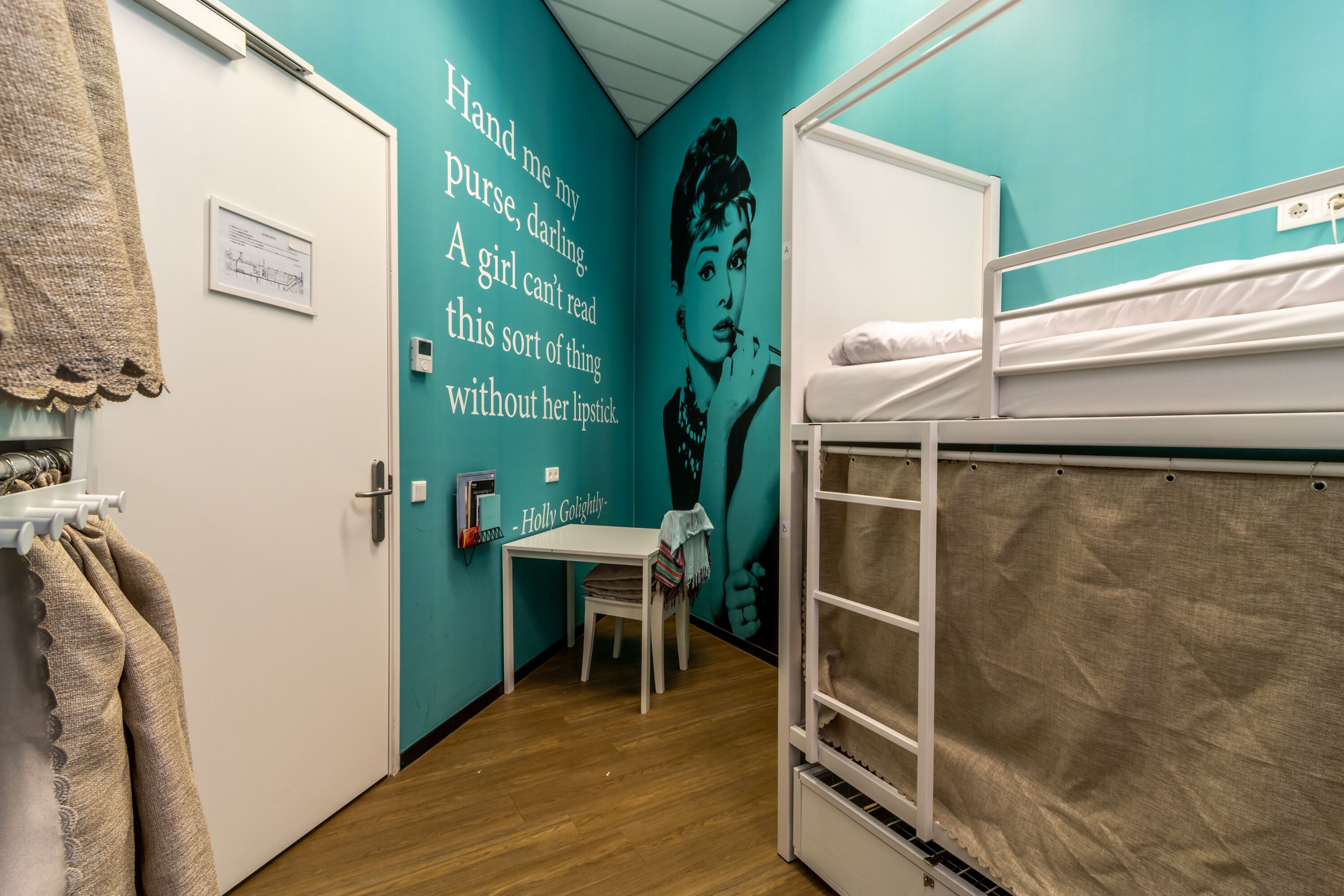Foto - Hostelle - women only hostel Amsterdam