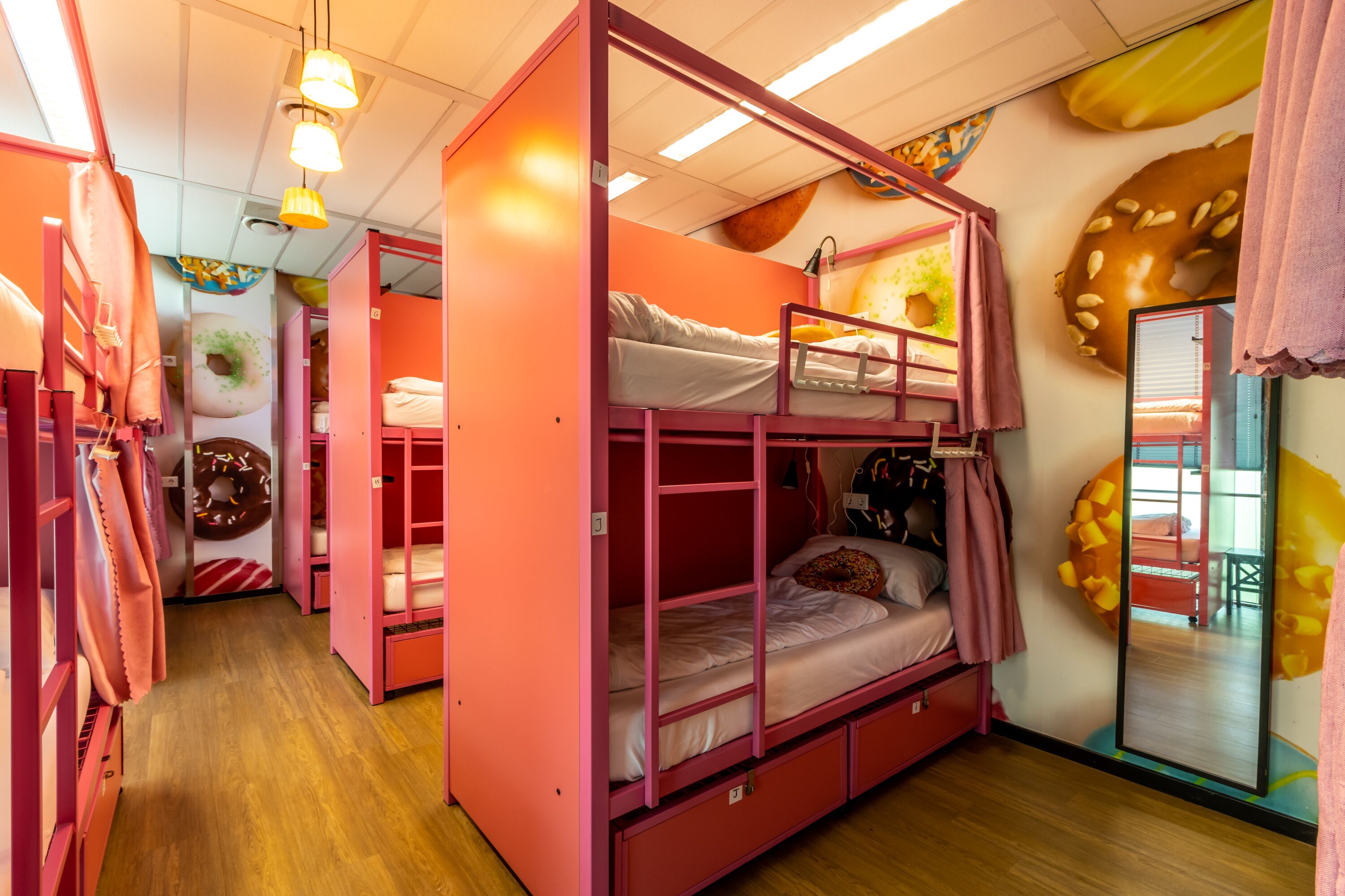 Foto - Hostelle - women only hostel Amsterdam