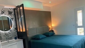 Room - Naturist village - Port-Nature 4 gangways level 2 sea view (Agde)