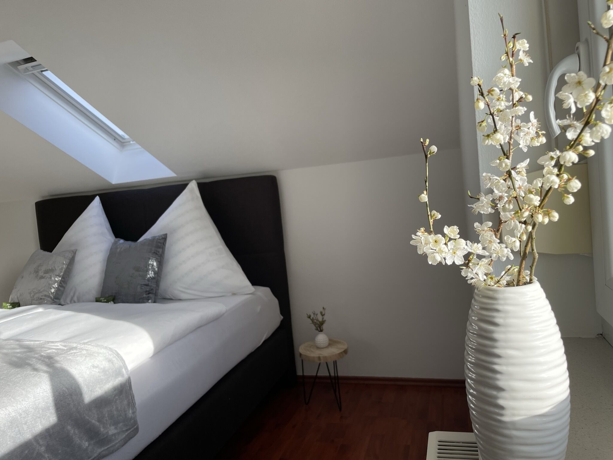 3 slaapkamers, reisbedje, wifi, beddengoed