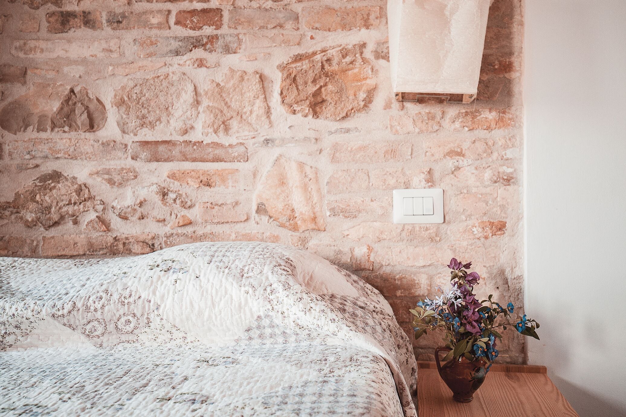 3 chambres, fer et planche à repasser, Wi-Fi, draps fournis