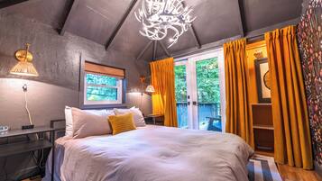 1 bedroom, desk, free WiFi, bed sheets