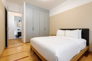 3 habitaciones, tabla de planchar con plancha, cuna de viaje y wifi 