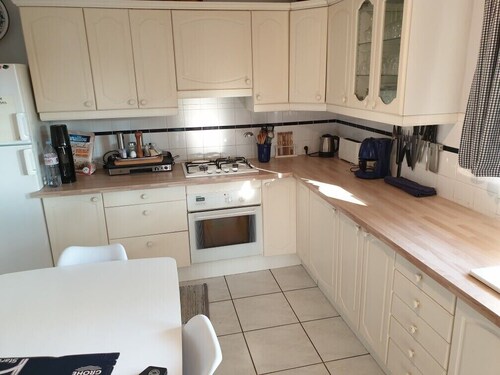 House with private pool near the sea