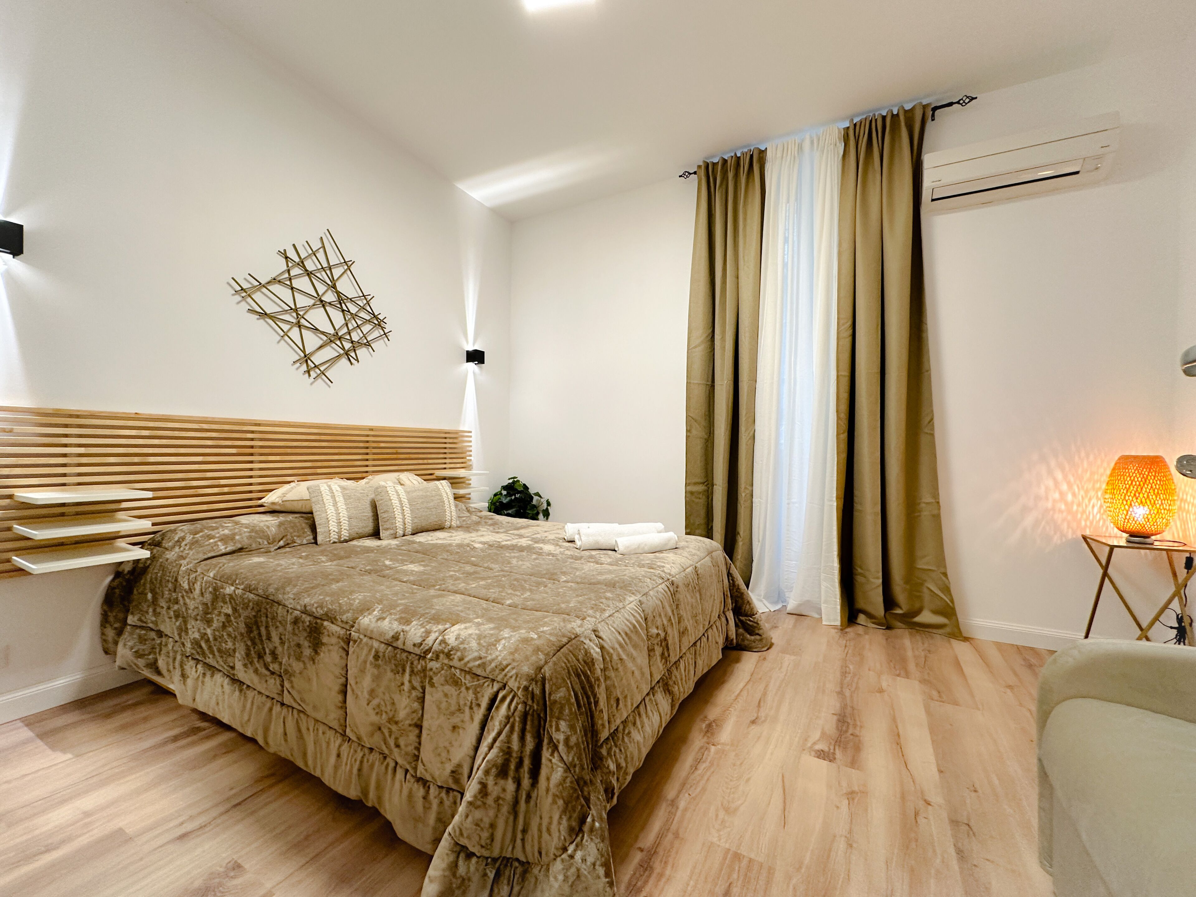 컴포트룸 | 1 개의 침실, 이집트산 면 시트, 고급 침구, 메모리폼 침대