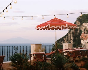 2 Restaurants, Mittagessen, Abendessen, italienische Küche