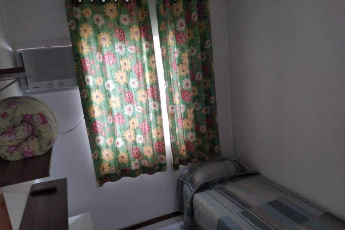 Basic Single Room | Free WiFi